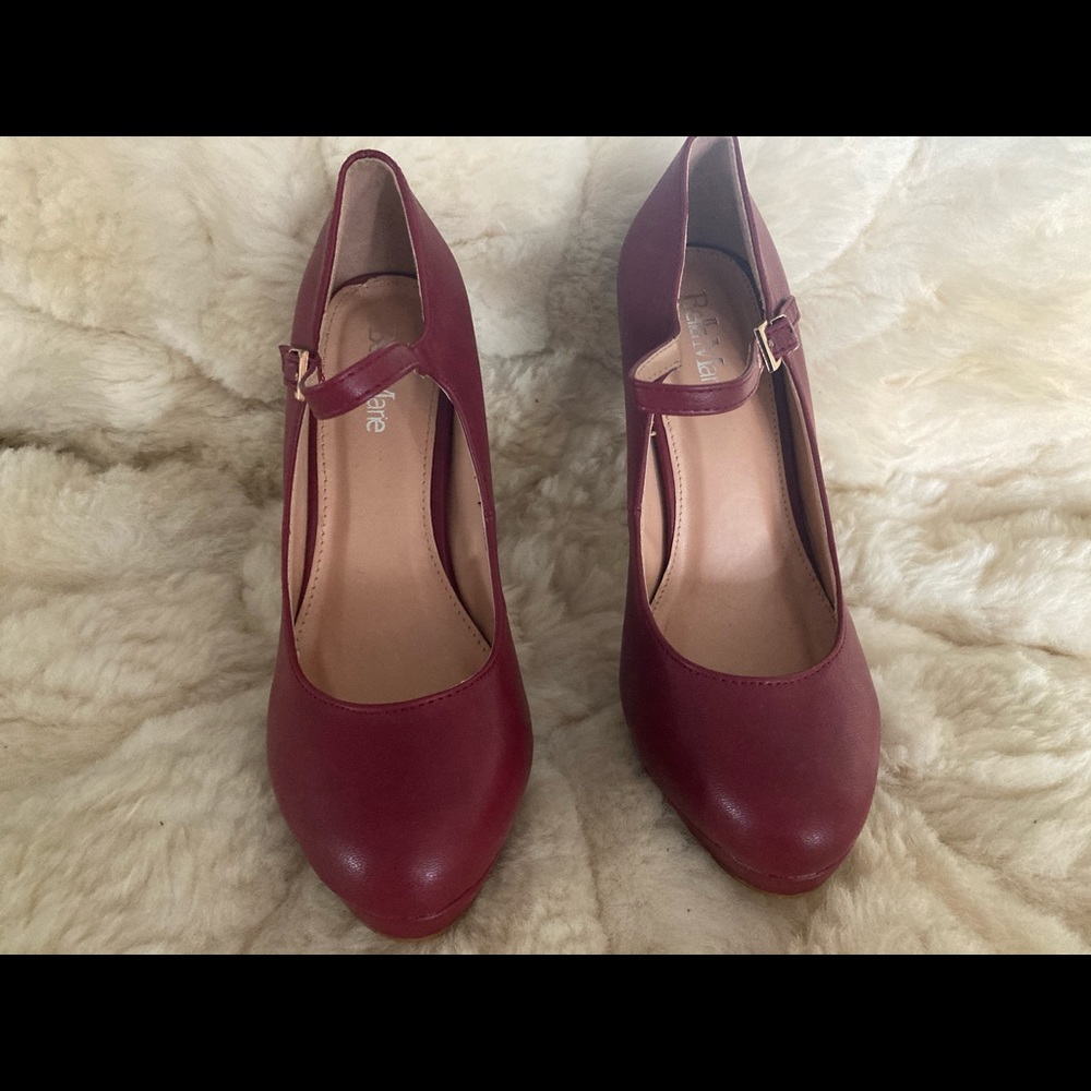 Red Pumps - Picture 2 of 3